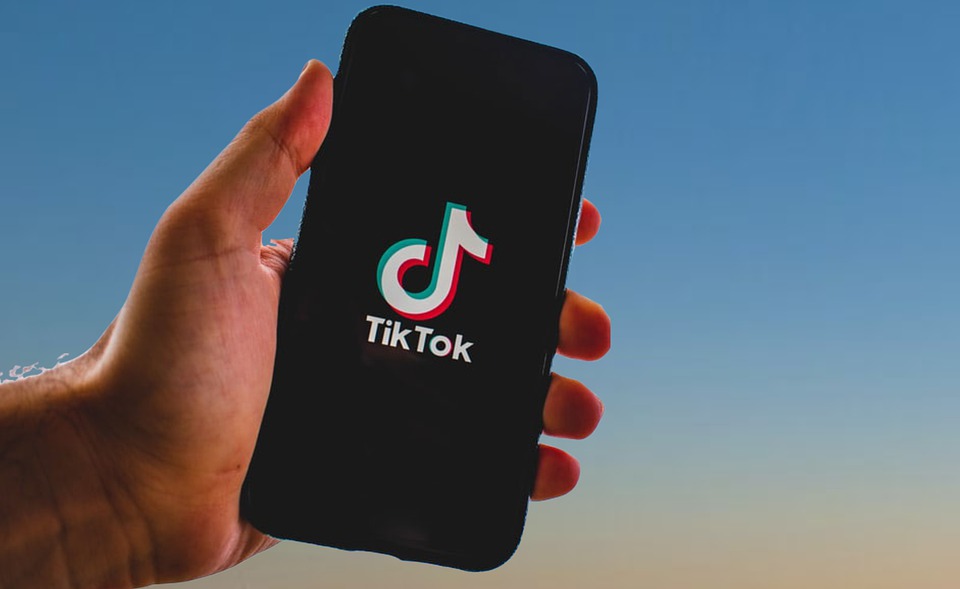 tik tok banner