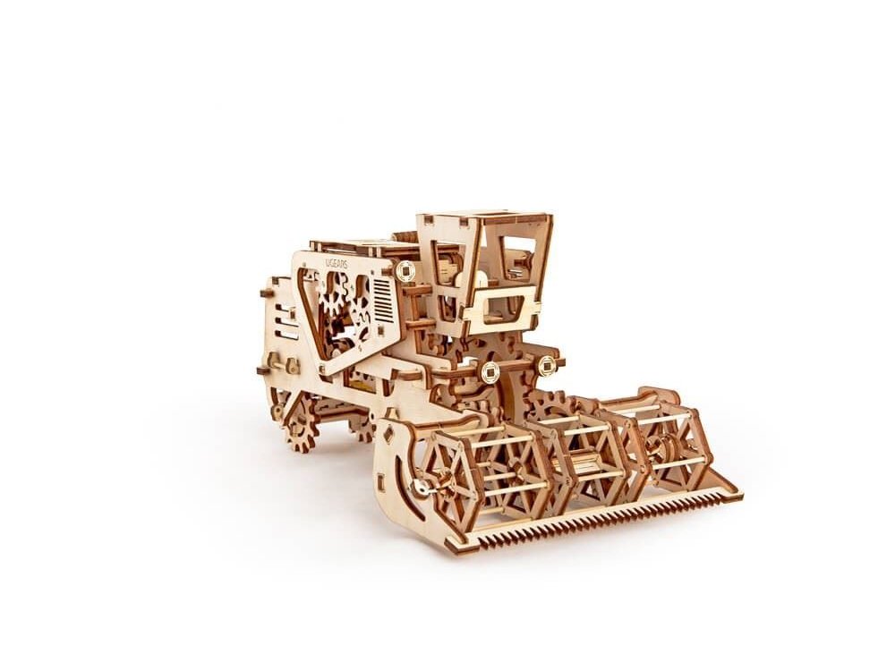 Ugears Combine Harvester, Κομπίνα Ξύλινο Μηχανικό 3D Παζλ, 154 Κομμάτια
