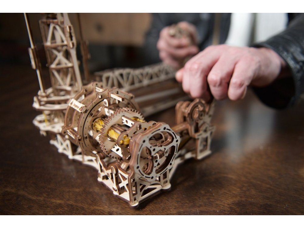 Ugears Aviator, Ξύλινο Μηχανικό 3D Παζλ, 726 Κομμάτια