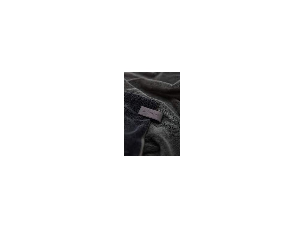 Stryve Towell+ Silver Black Antibacterial Sports Towel 105 x 42.5cm, Πετσέτα Γυμναστικής με Μαγνητικό Κλιπ & Τσέπη Αποθήκευσης