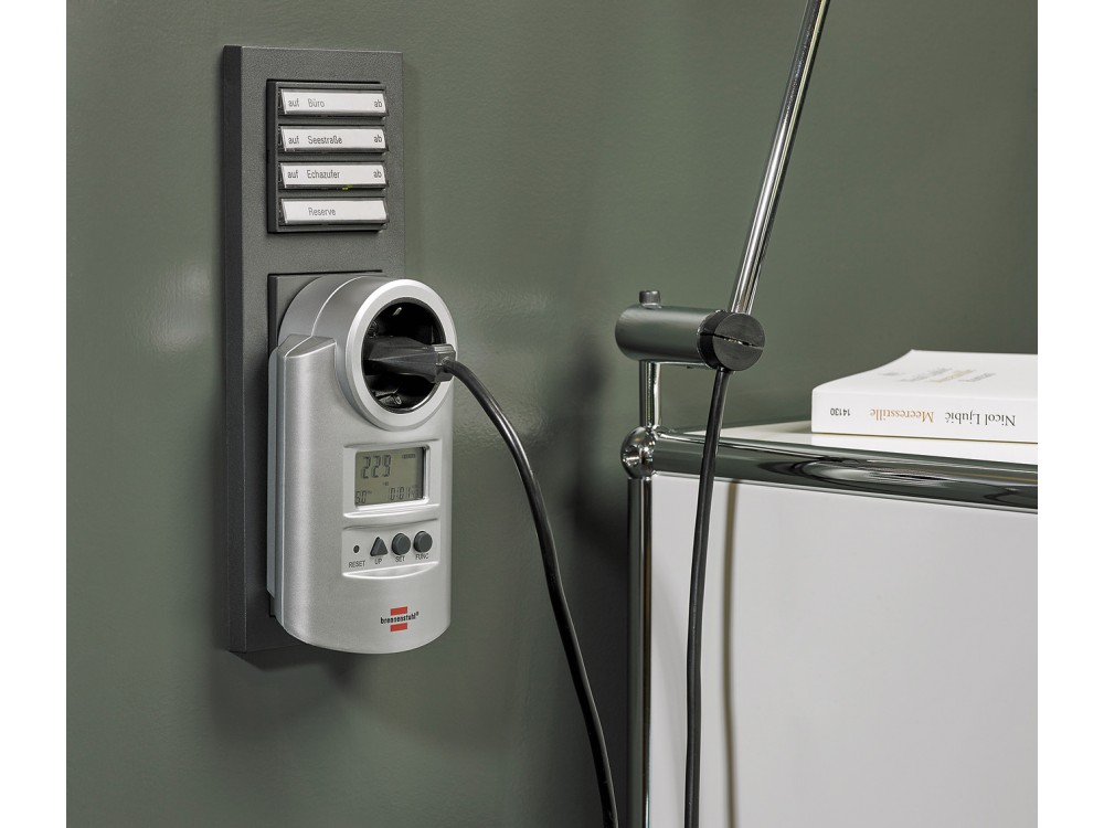 Brennenstuhl Primera-Line Energy Meter, Power Consumption Meter for Maximum Power up to 3.6kW