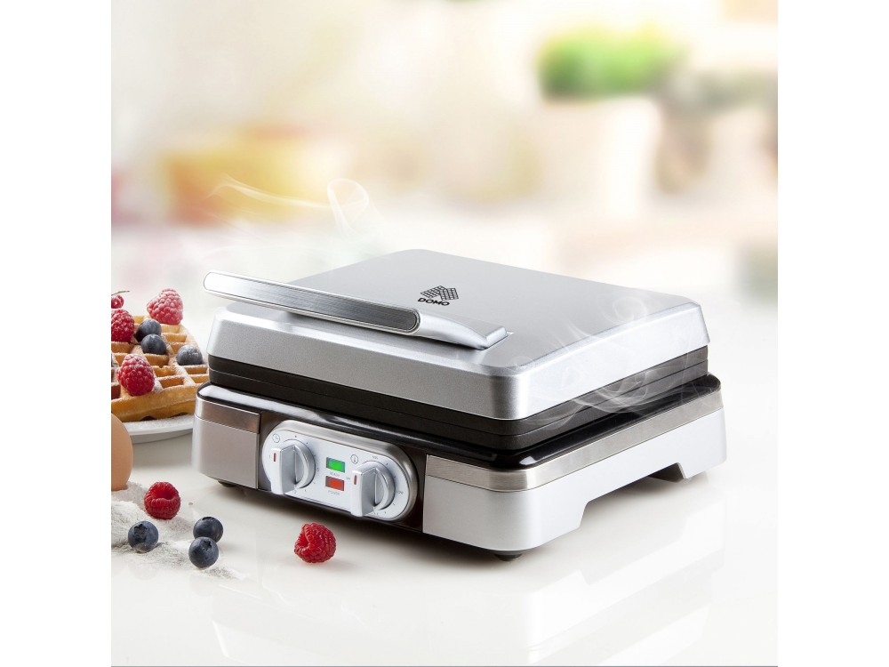DOMO Waffle Maker XL, Waffle Maker with Adjustable Temperature, For Square Waffles, with Recipe Book, BPA-Free