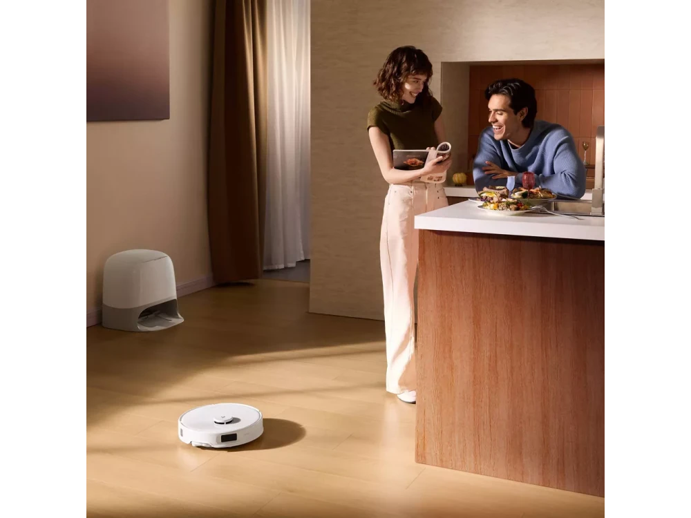 Roborock Q Revo Curv 5A1 Smart Robot Vacuum / Mopping Cleaner, 17,000Pa, & Auto Mop Lifting, White
