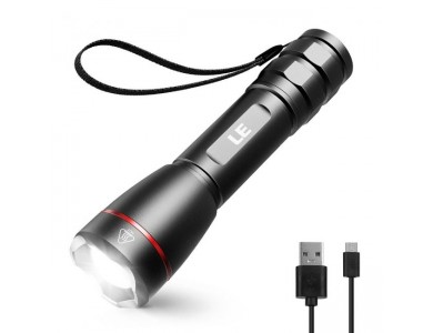 LE Professional LED Flashlight, Superbright 1000 Lumens, Rechargeable & Waterproof  IPX7 With Focus Function, Black